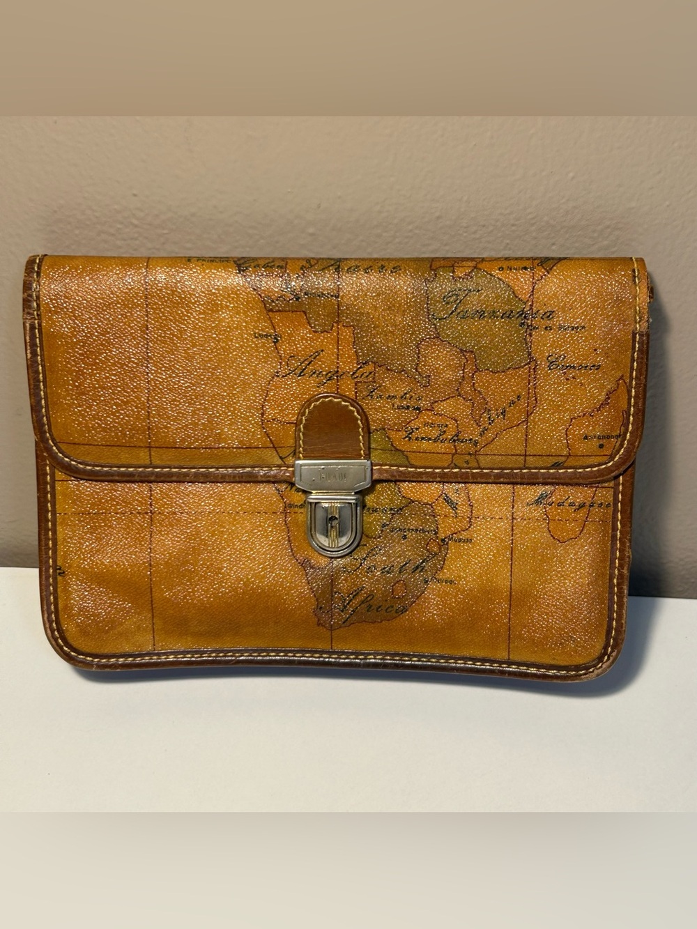 Alviero Martini 1A Classe Geo Classic World Map Clutch Wristlet Unisex